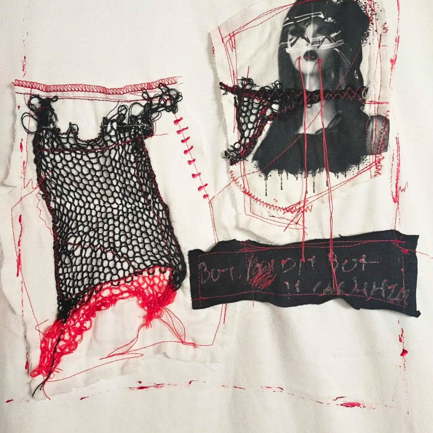 アートニットパッチデザイン ホワイトTシャツ
