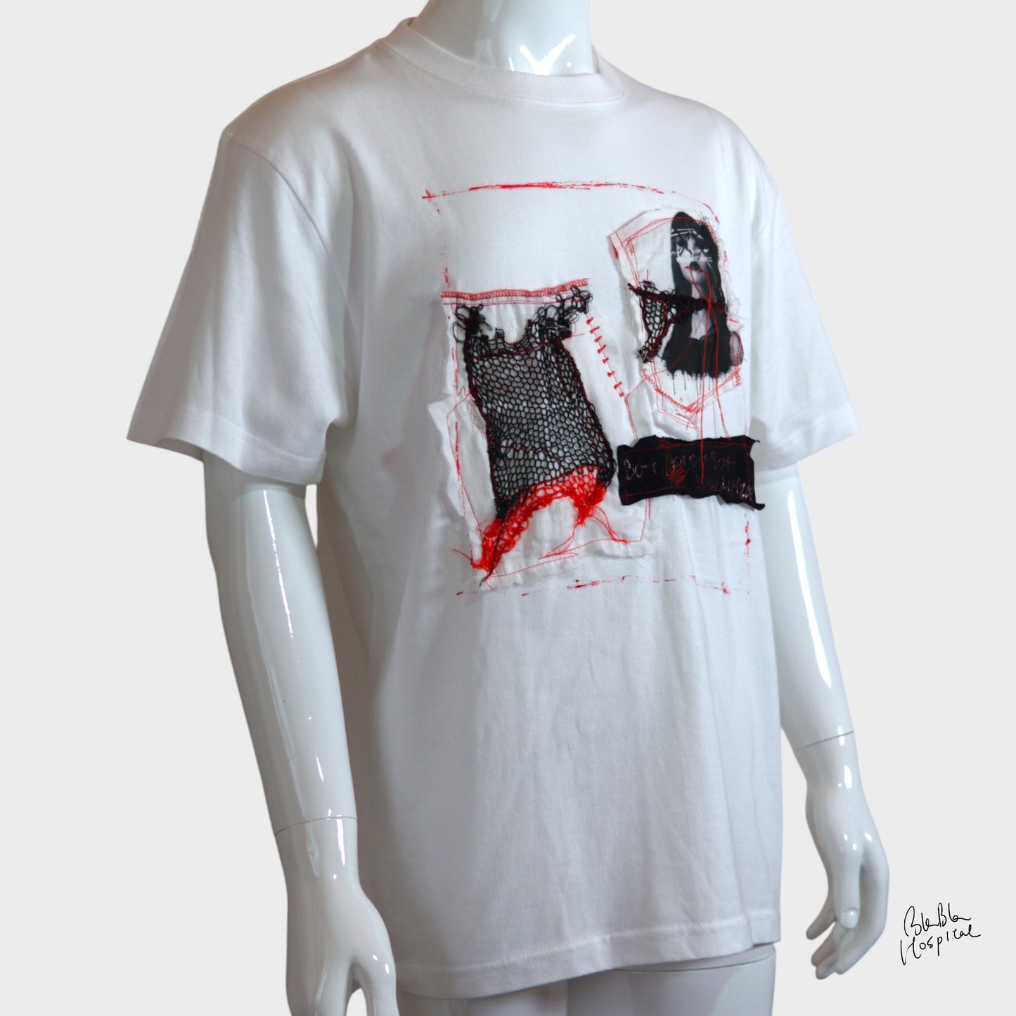 アートニットパッチデザイン ホワイトTシャツ