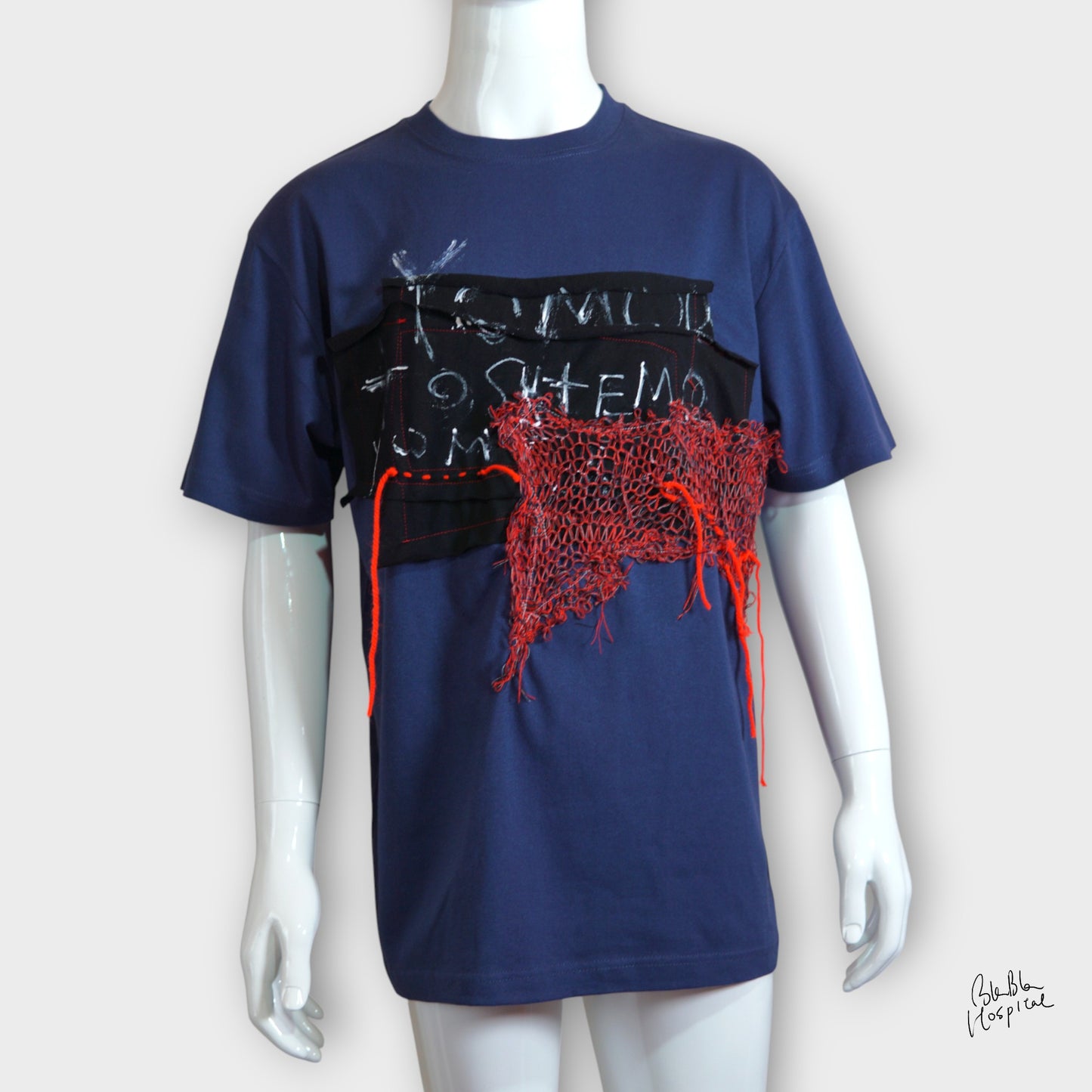 アートニットパッチデザイン ネイビーTシャツ