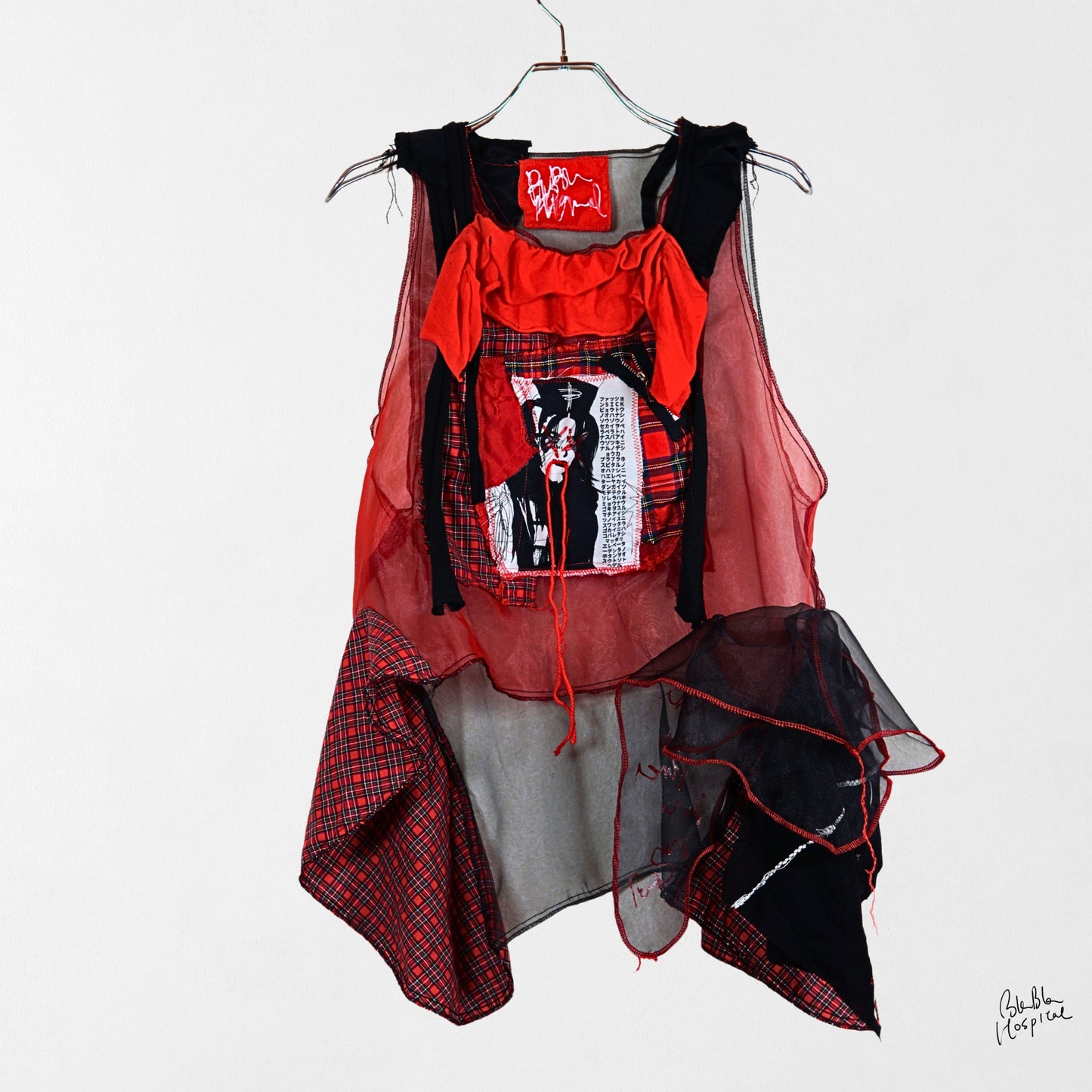 Heart No.005 | Layer – Pull Over Lightweight Sleeveless Top