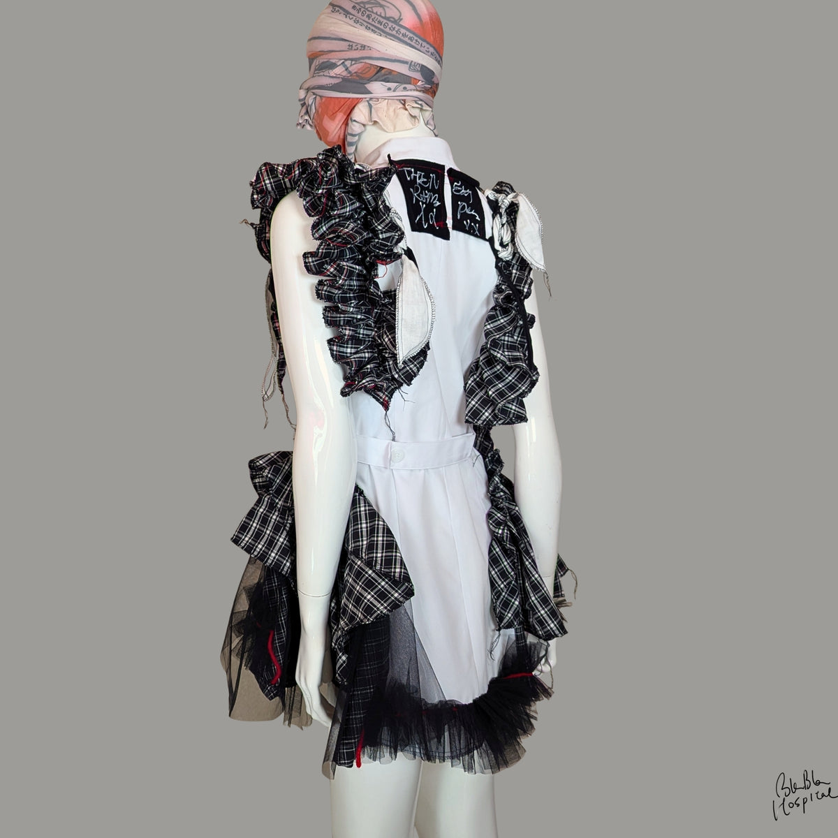 BLABLA Nurse | Black & White Check