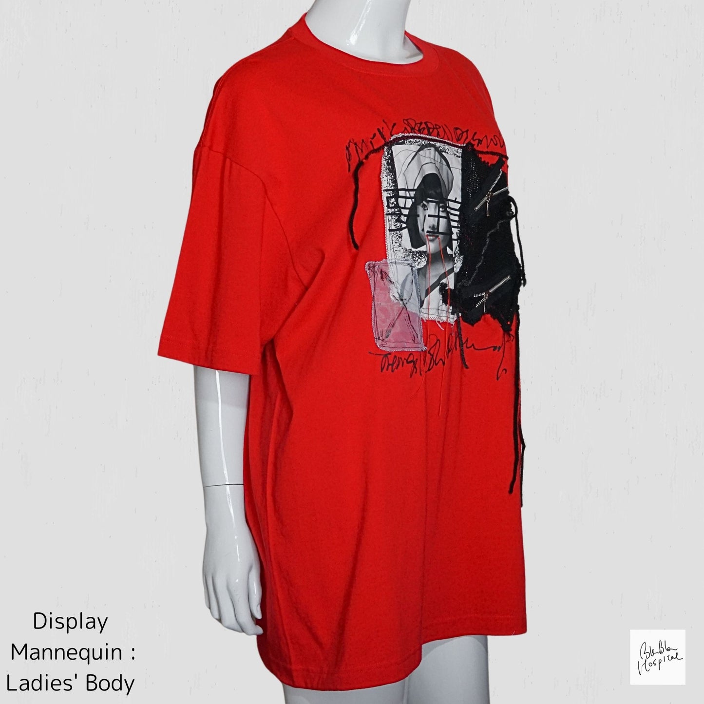 Kanji Printed Chef-Nurse Design Oversized Red T-Shirt