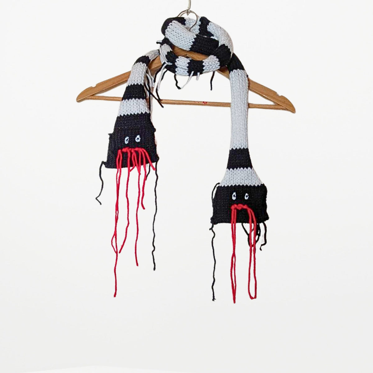 2 WAY SNAKE  – Narrow Scarf Black and White