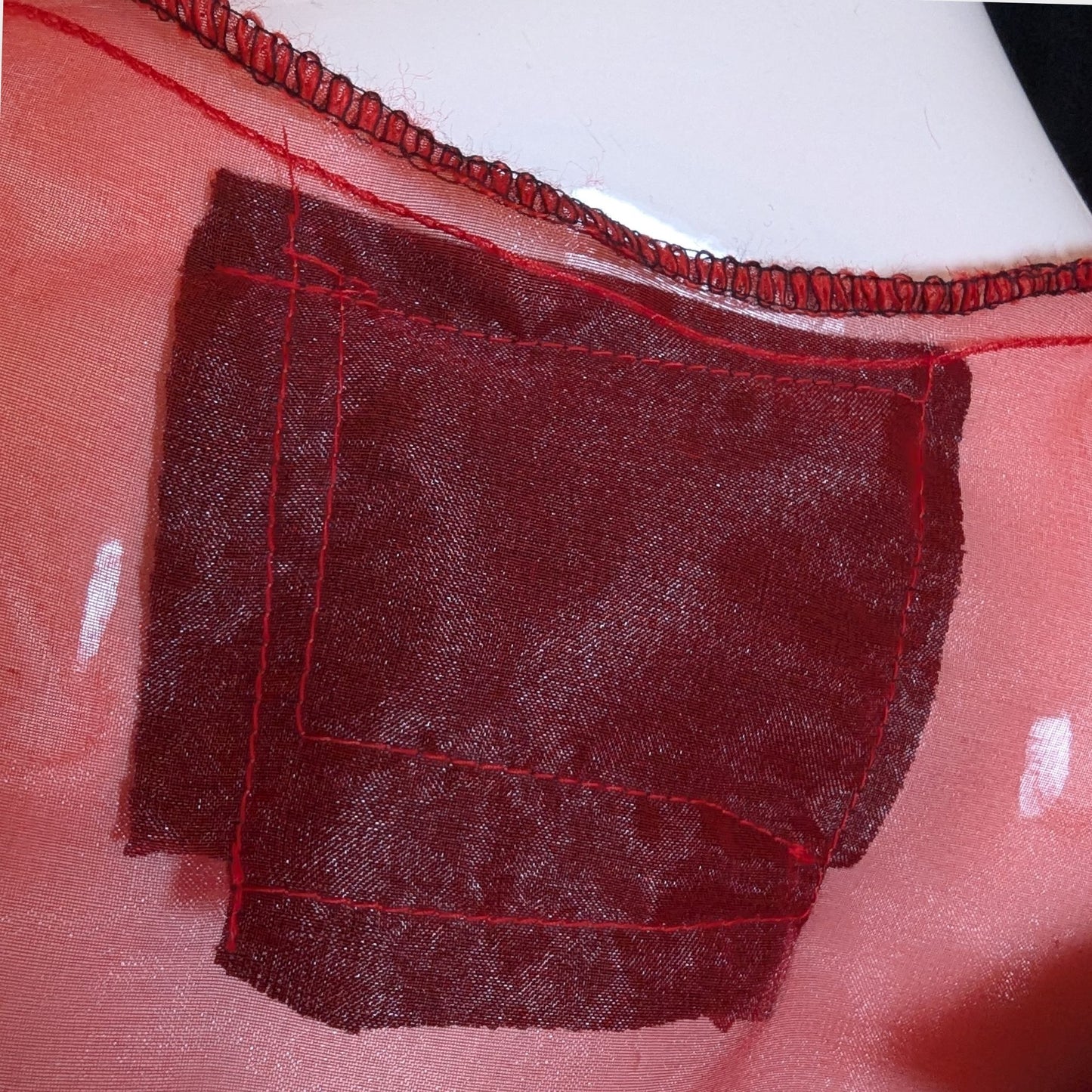 Red Air - No.03 |黒ガーゼ直感フリル オーガンジートップス –レイヤー重ね着用