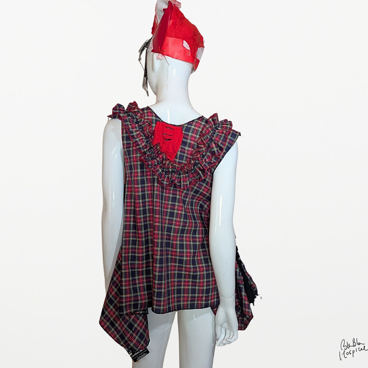 ART CURTAIN | Navy Check Sleeveless Top