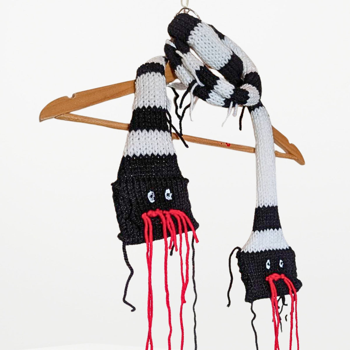 2 WAY SNAKE  – Narrow Scarf Black and White