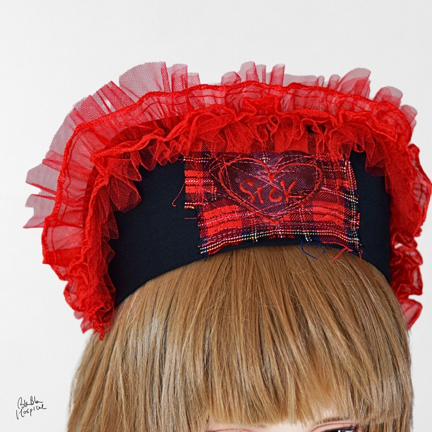 Heart No.010 | Sick  – 黒ナースキャップ