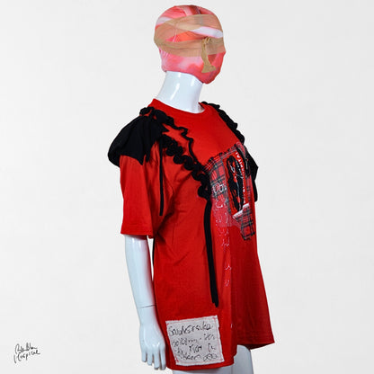 Heart No.003 | 白いメッセージ – オーバーサイズ　赤T-shirt