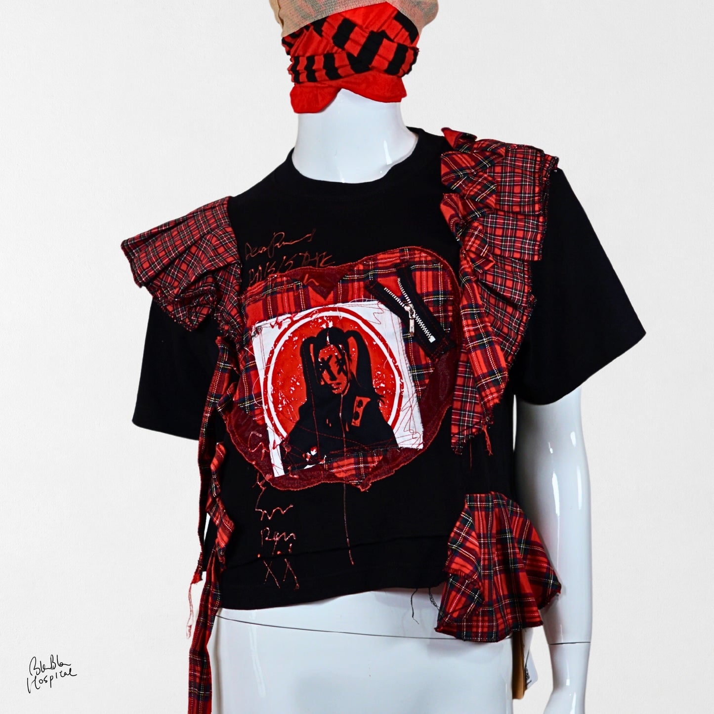 Heart No.001 | 赤黒記憶装置 シリーズ　– 黒 T-shirt