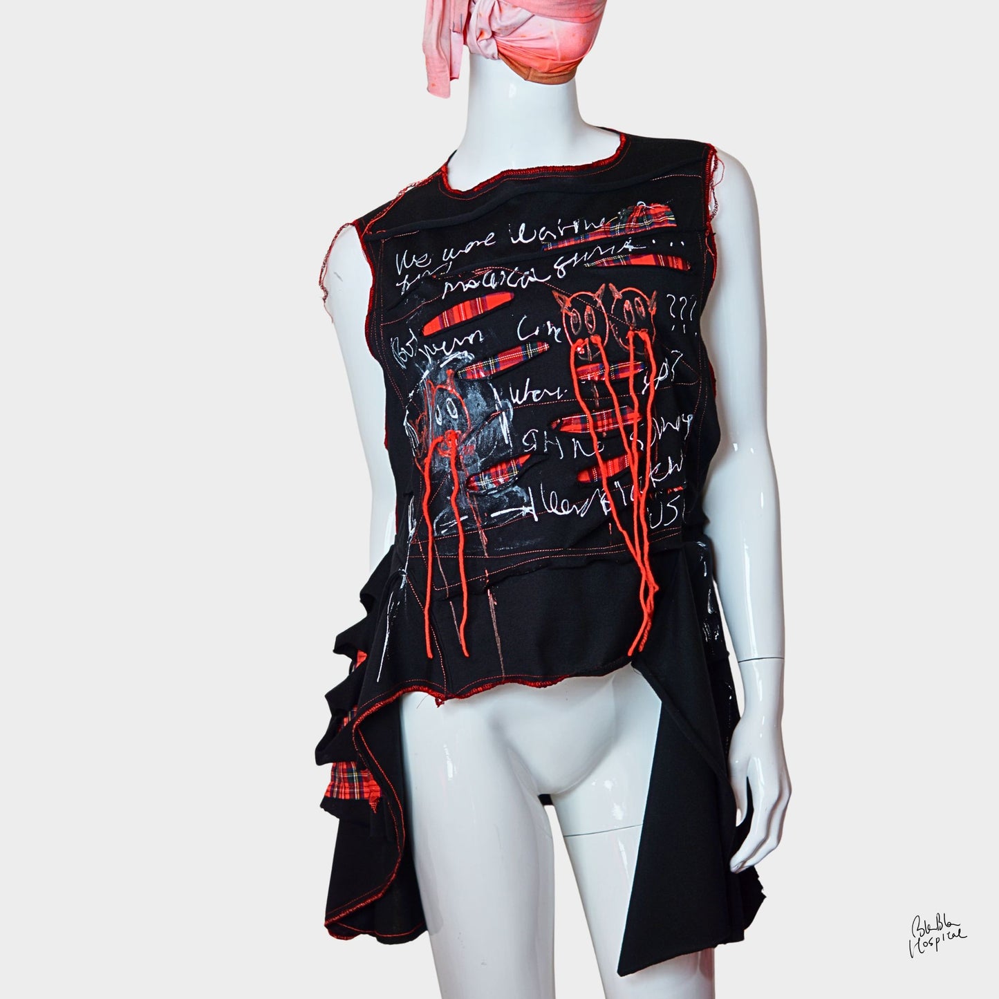 Twinmood – No.01b | スリーブレスブラックトップス