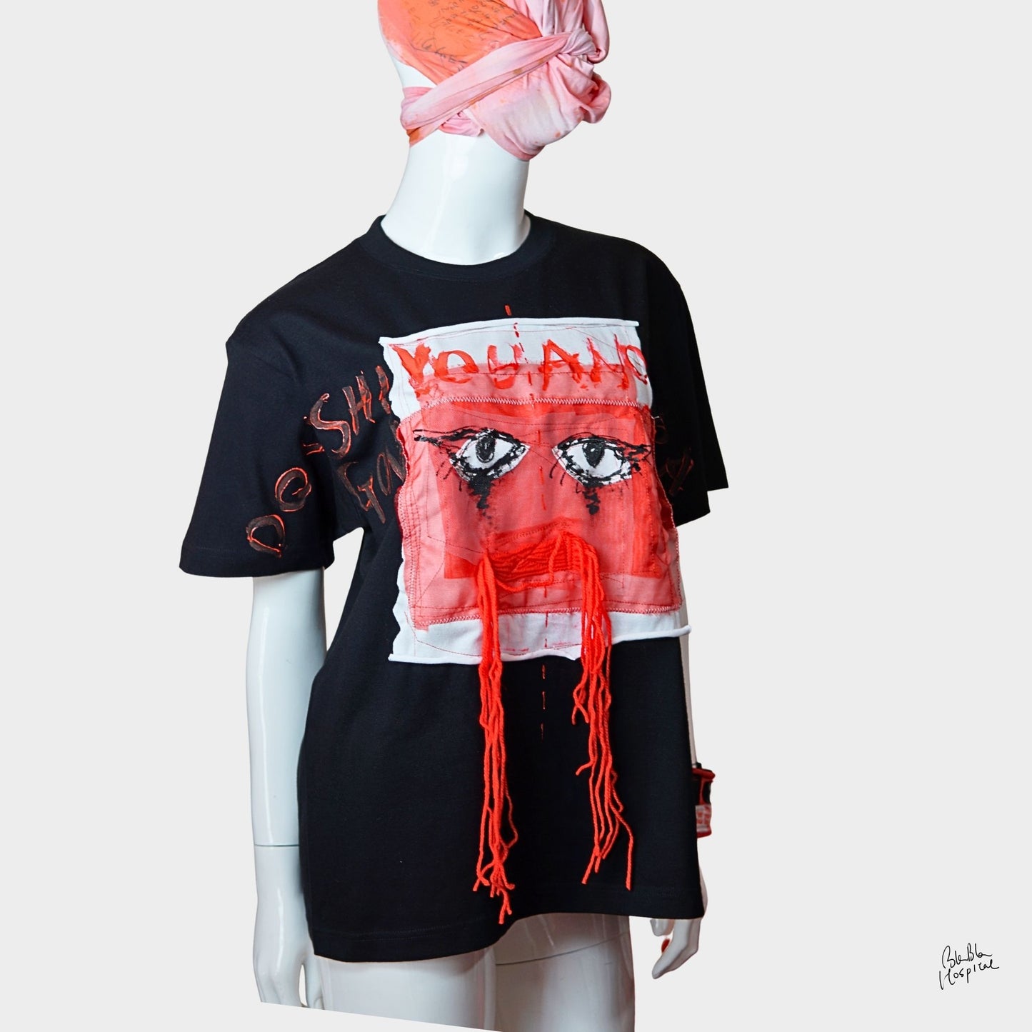 Twinmood – No.02a | “Presence of Eyes” T-shirt (Black)