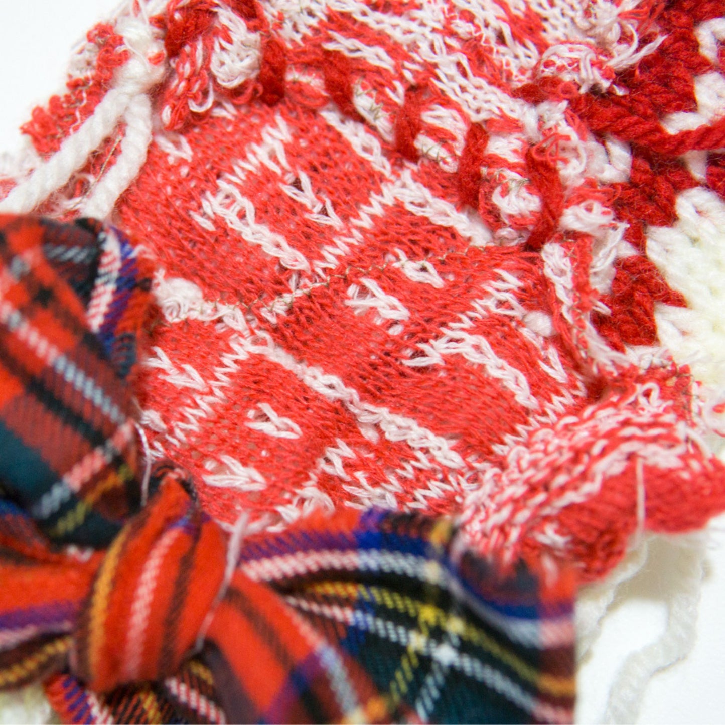 Tokyo Punk J-Fashion Lolita Kopfschmuck handgefertigt rot und weiß gestrickt x Tartan handgefertigt